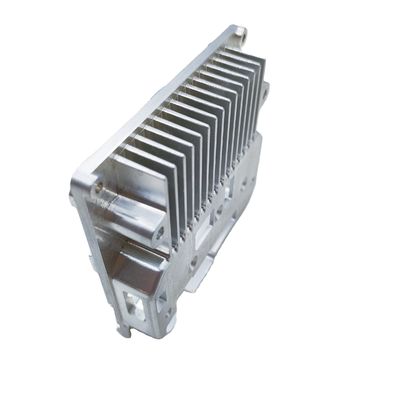 Composants de dissipateurs de chaleur CNC usinés en aluminium pour appareils électroniques