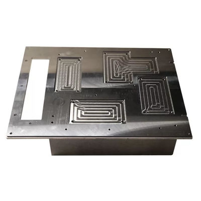 OEM Service de traitement CNC de matériaux en aluminium pour évier à chaleur à nageoires décalées