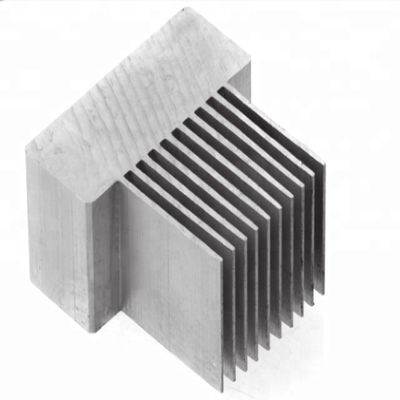 Disque à chaleur à extrusion en aluminium polyvalent Disque à chaleur en argent personnalisé esthétique
