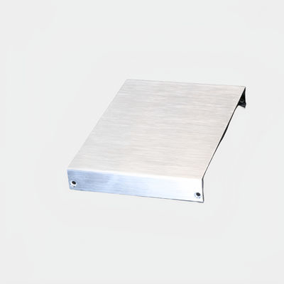 Poids léger Durabilité Parties en aluminium fraisées à la CNC Panneau avant pour l'électronique