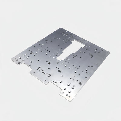 Panneau décoratif en aluminium anodisé de précision / panneau de commutation en aluminium avec résistance aux chocs améliorée