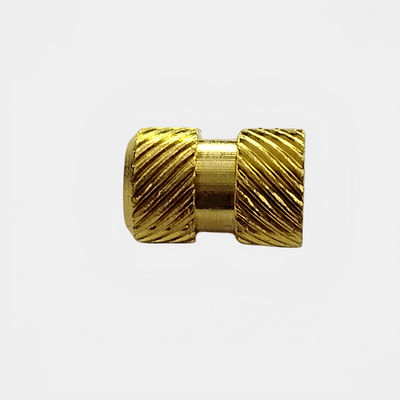 Insert de noix de cuivre moulé en titane pour l'application de capteurs en plastique M2 M3 M4 M5