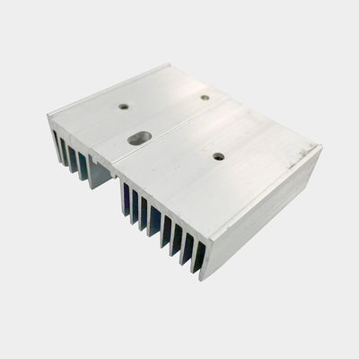 Disque à chaleur à profil d'aluminium résistant à la corrosion Disque à chaleur à extrusion en aluminium avec dissipation de chaleur efficace